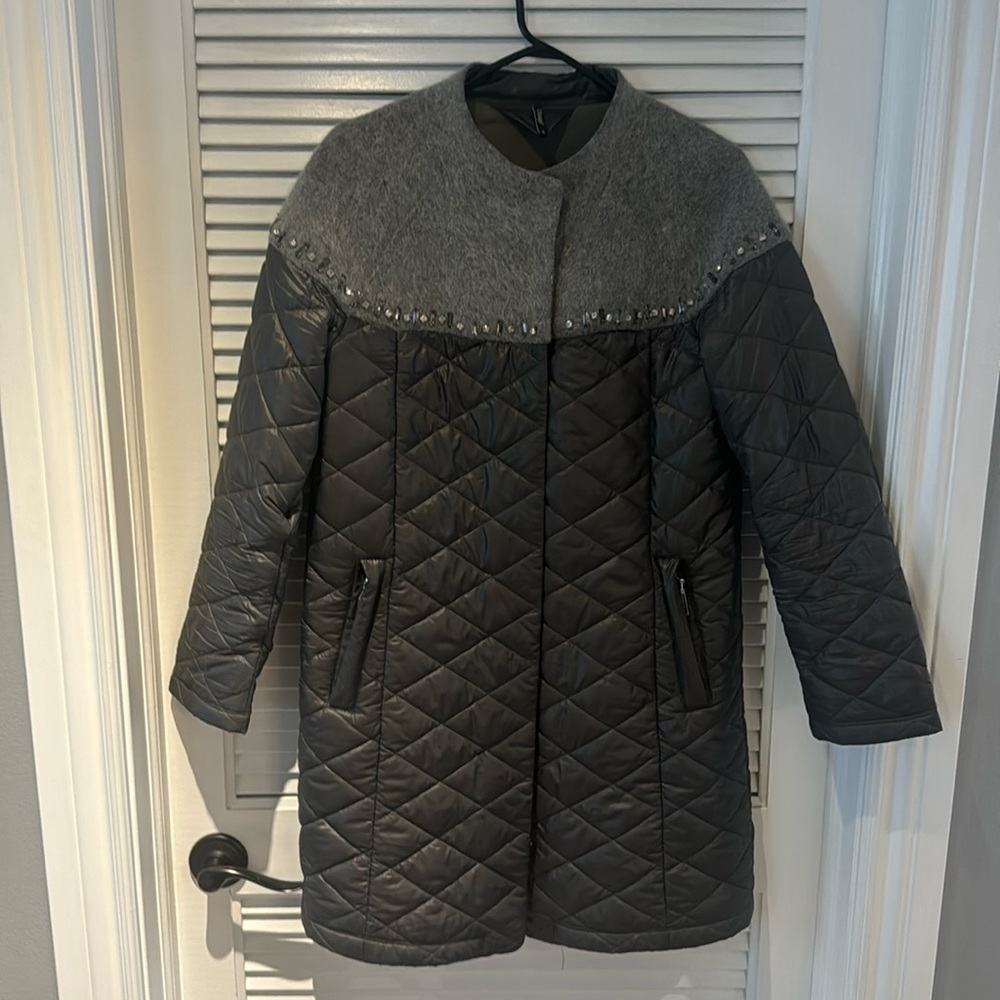 Gorgeous European coat with Swarovski stone